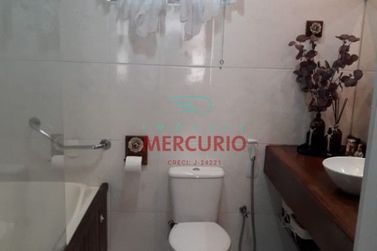 Casa &agrave; venda - 170m&sup2; - Vila Universit&aacute;ria