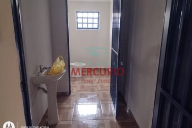 Sal&atilde;o Comercial para alugar - 275m&sup2; - Centro