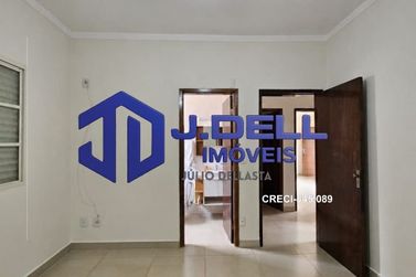 Casa &agrave; venda - 220m&sup2; - Jardim Terra Branca
