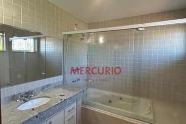 Ch&aacute;cara &agrave; venda - 236m&sup2; - Condom&iacute;nio Real Village