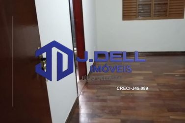 Casa &agrave; venda - 237m&sup2; - Dona Sarah