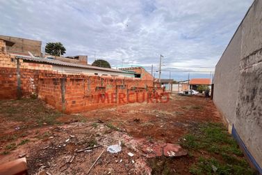 Terreno &agrave; venda - 126m&sup2; - Pousada da Esperan&ccedil;a I