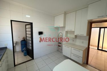 Casa &agrave; venda - 138m&sup2; - Jardim Terra Branca