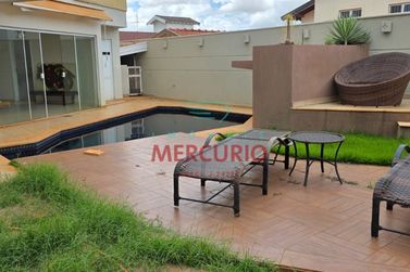 Casa &agrave; venda - 450m&sup2; - Vila Avia&ccedil;&atilde;o