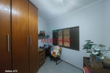 Casa &agrave; venda - 190m&sup2; - Jardim Continental