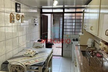 Casa &agrave; venda - 260m&sup2; - Vila Souto