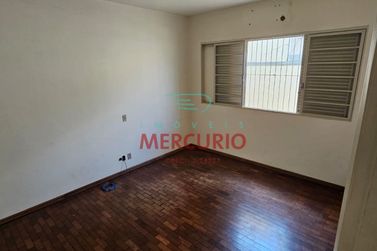 Casa &agrave; venda - 247m&sup2; - Vila Aeroporto Bauru