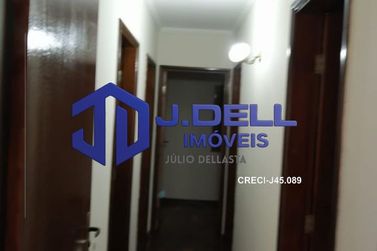 Casa &agrave; venda - 237m&sup2; - Dona Sarah