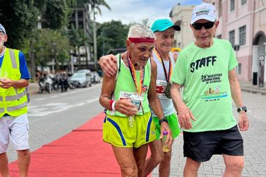 Senhor de 91 anos é destaque na 26ª Maratona Internacional de Blumenau