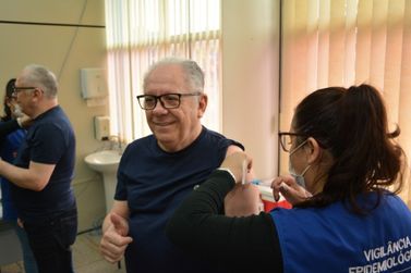 Pró-Família vacina alunos idosos na próxima semana
