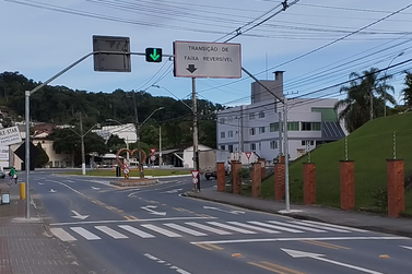 Rua General Osório passa por mudanças no sistema de faixas reversíveis