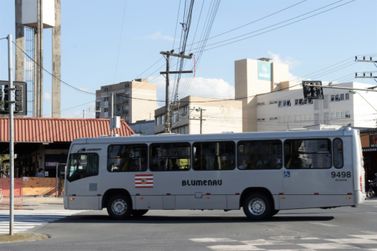 Transporte coletivo de Blumenau passa por mudanças a partir desta segunda-feira