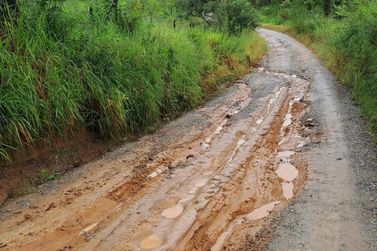 Situação da estrada da Toca de Cima gera reclamações de moradores