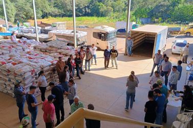Agricultores de Brumadinho recebem apoio com doa&ccedil;&atilde;o de adubo org&acirc;nico