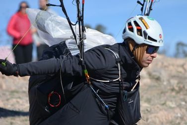 Piloto de parapente morre em acidente no Topo do Mundo
