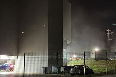 Inc&ecirc;ndio atinge Centro Administrativo mobiliza equipes em Brumadinho