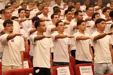 Brumadinho realiza cerim&ocirc;nia de Juramento &agrave; Bandeira para dispensados do Servi&ccedil;o Militar