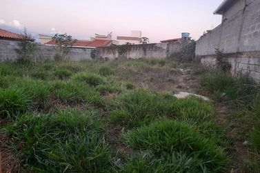 Terreno &agrave; venda - 360m&sup2; - Bela Vista