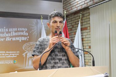 Eder Leite se manifesta no plenário sobre a sua denúncia contra Jocimar Santos