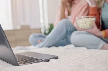 Terminou sua s&eacute;rie e n&atilde;o sabe o que assistir? Esse cat&aacute;logo gratuito resolve em segundos