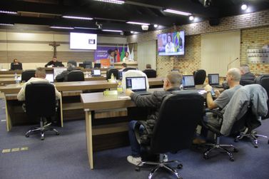 C&acirc;mara de Brusque rejeita mo&ccedil;&atilde;o de apoio ao fim da escala 6x1