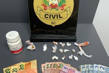 Pol&iacute;cia Civil realiza a&ccedil;&atilde;o contra tr&aacute;fico e prende dois suspeitos no Santa Luzia