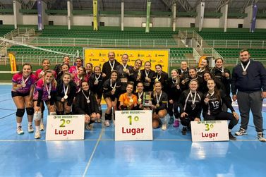 Centro conquista o voleibol feminino e Po&ccedil;o Fundo vence o futebol su&iacute;&ccedil;o livre nos JACOBS