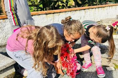Escola de Brusque mobiliza alunos para conscientizar moradores sobre a dengue