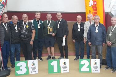Jogos Comunit&aacute;rios t&ecirc;m campe&atilde;o na bocha e semifinais definidas no futebol su&iacute;&ccedil;o