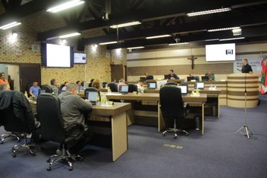 Vereadores aprovam unidade que acompanhar&aacute; concess&atilde;o do esgoto em Brusque