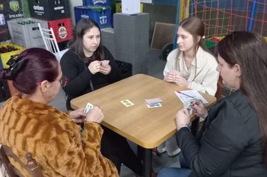 Finais do truco movimentam os Jogos Comunit&aacute;rios de Brusque nesta quarta-feira
