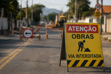 Interven&ccedil;&atilde;o em curso d'&aacute;gua pode causar mudan&ccedil;as no tr&acirc;nsito em Guabiruba