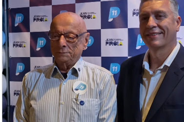 Jean Pirola lan&ccedil;a pr&eacute;-candidatura a deputado federal em evento em Brusque