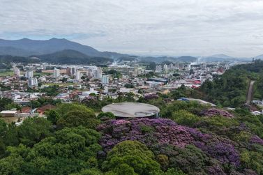 Moradores de dois bairros de Brusque podem ficar sem &aacute;gua nesta quinta-feira