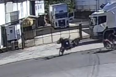 Motocicletas colidem e dois ficam feridos no bairro Souza Cruz, em Brusque 