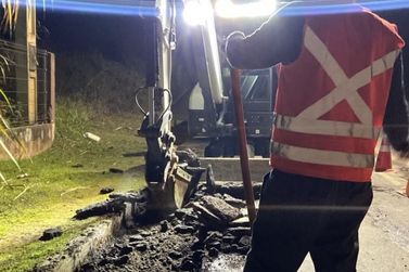 Recupera&ccedil;&atilde;o asf&aacute;ltica altera tr&acirc;nsito na Rua Alberto Muller nesta segunda-feira