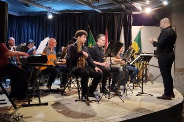 Big Band Brusque homenageia Aldo Krieger em semana dedicada ao m&uacute;sico