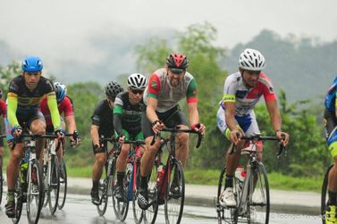Brusque recebe 17&ordf; Volta Cicl&iacute;stica com atletas de todo o pa&iacute;s