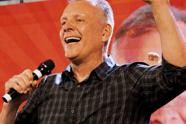 Paulo Eccel seguir&aacute; em campanha enquanto defesa contesta a&ccedil;&atilde;o do MP Eleitoral