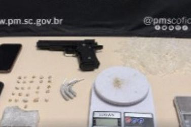 PM desmantela ponto de tr&aacute;fico e prende dois jovens no Azambuja