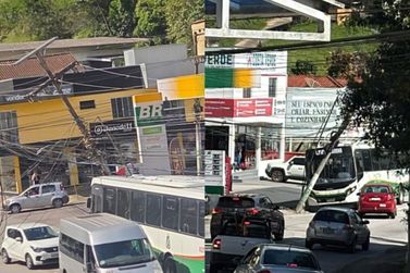 &Ocirc;nibus atinge poste e mais de 6,6 mil unidades ficam sem energia em Brusque