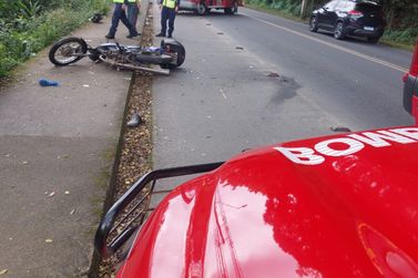 Idoso morre em acidente entre carro e moto em Blumenau