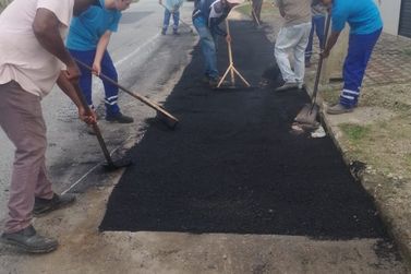 Prefeitura de Brusque contabiliza 70 servi&ccedil;os de pavimenta&ccedil;&atilde;o e tapa-buracos em 15 dias