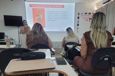 Educa&ccedil;&atilde;o Infantil recebe forma&ccedil;&atilde;o do Programa LEEI