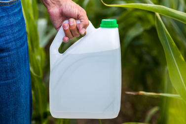 Zacarias realiza coleta de embalagens de defensivos agr&iacute;colas