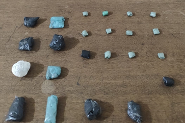 Pol&iacute;cia Militar prende homem por tr&aacute;fico de drogas em Buritama