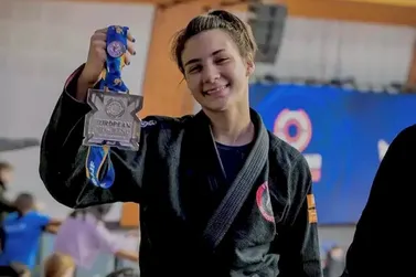 Atleta sul-mato-grossense vice-campeã do Campeonato Europeu de Jiu-Jitsu IBJJF