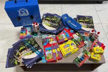 Prefeitura intensifica entrega de kits escolares antes do in&iacute;cio das aulas