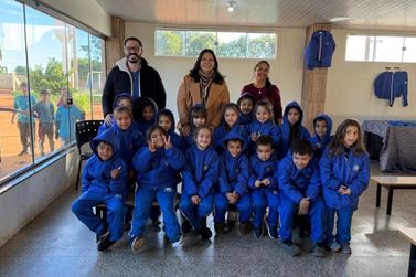 Prefeitura de Caarap&oacute; investe R$ 2,9 milh&otilde;es em uniformes e kits escolares