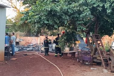 Homem encontrado morto durante inc&ecirc;ndio em Dourados tinha 41 anos